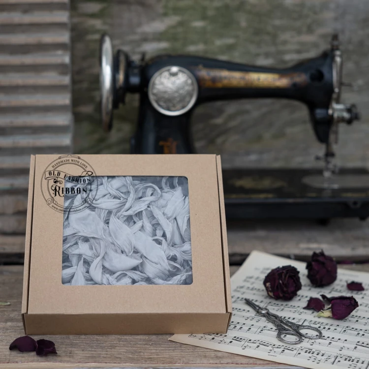 Ribbon-set-of-ribbons-in-a-box-LIGHT-GREY.jpg