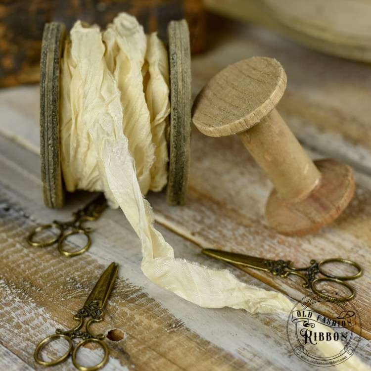 Old-Fashion---wstazki-w-stylu-vintage-KREMOWA.jpg