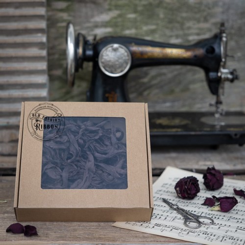 Ribbon-set-of-ribbons-in-a-box-PLUM.jpg