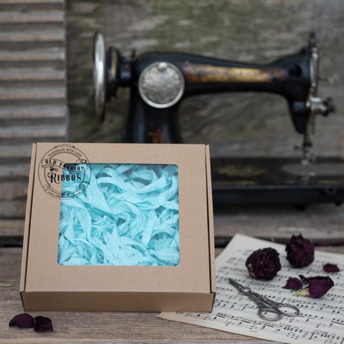 Ribbon-set-of-ribbons-in-a-box-FRESH-MINT.jpg