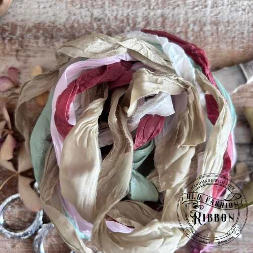 Old Fashion Ribbons 5 pcs Craft o Clock