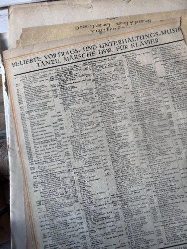 Zestaw starych nut - 25 kartek