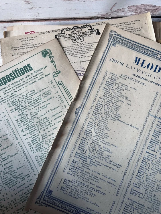 Zestaw starych nut - 25 kartek