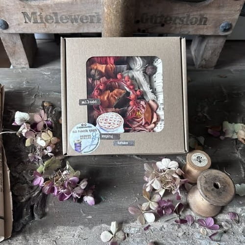 pudełko z gnieciuszkami - VINTAGE orange