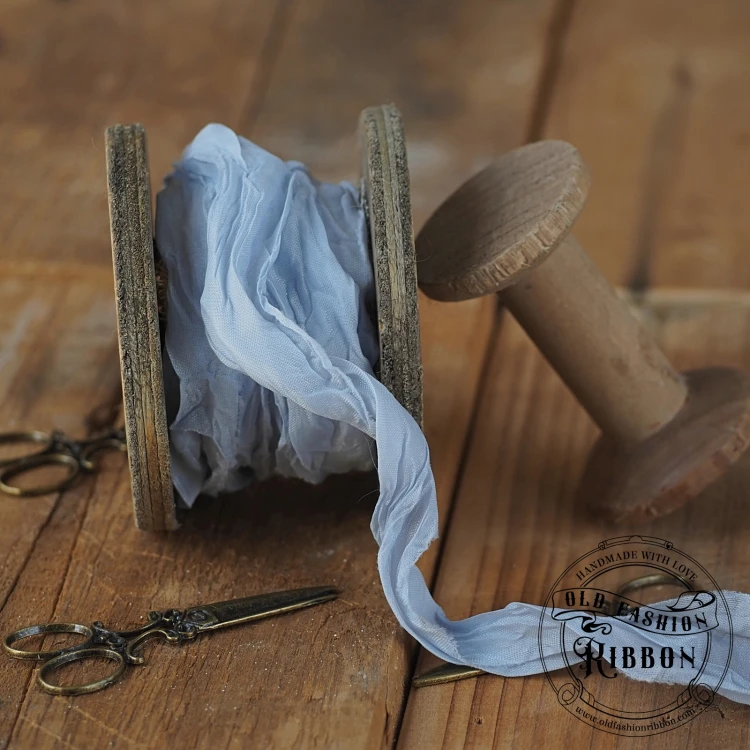 Old Fashion – vintage-style ribbons ICE BLUE