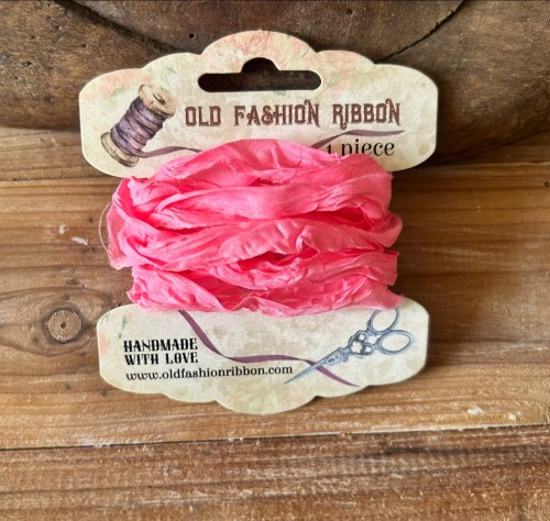 Old Fashion on a Bobbin – English Pink